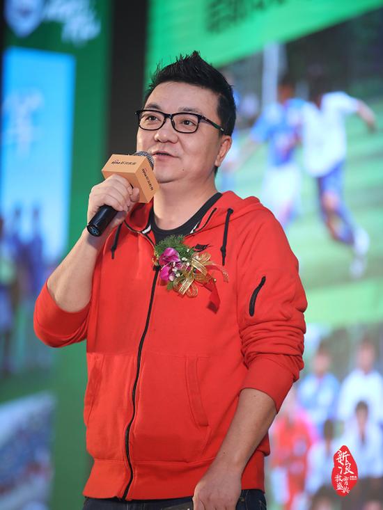 董路将携足球小将直播谈世界杯梦想