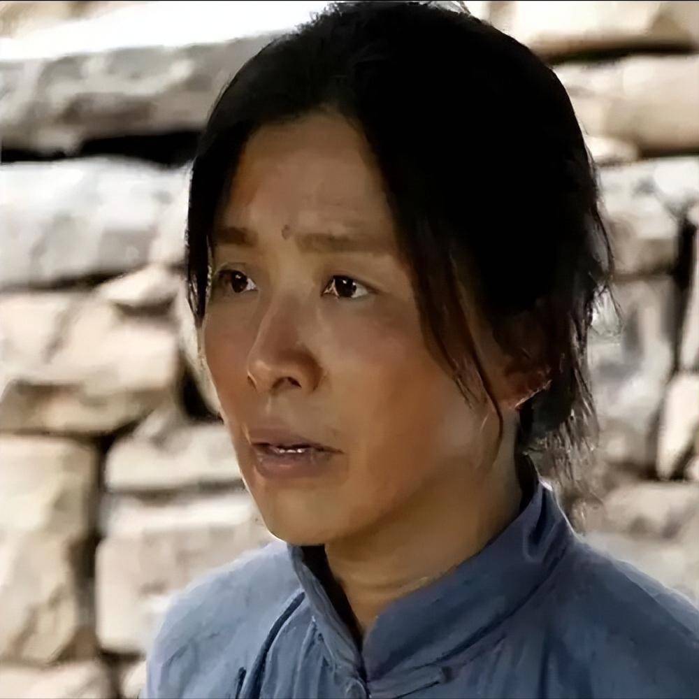迟蓬,白玉兰绽放的温暖光芒 迟蓬,白玉兰绽放的温暖光芒