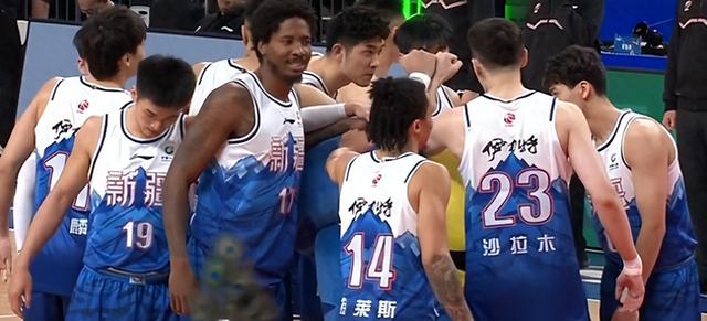 CBA北京VS新疆视频直播，这场宿敌对决，今晚你准备好了吗？