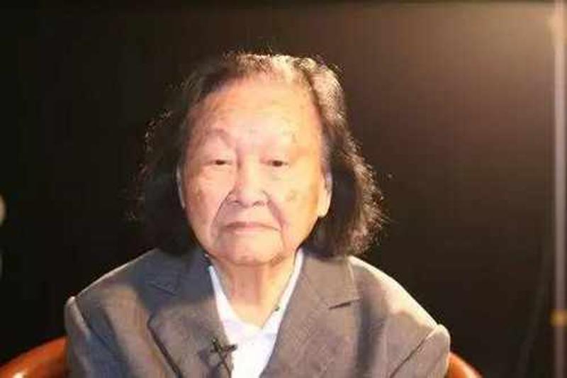 105岁女红军，重逢长征路，时光的见证者