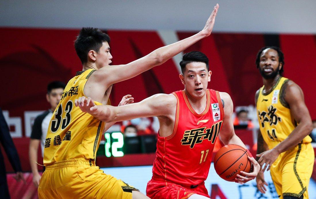 CBA直播视频广东vs吉林，熬夜看球那点事儿