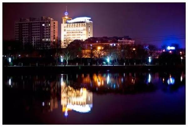常州 vs 烟台夜景视频直播，两座城的夜晚，谁更值得你打开手机？