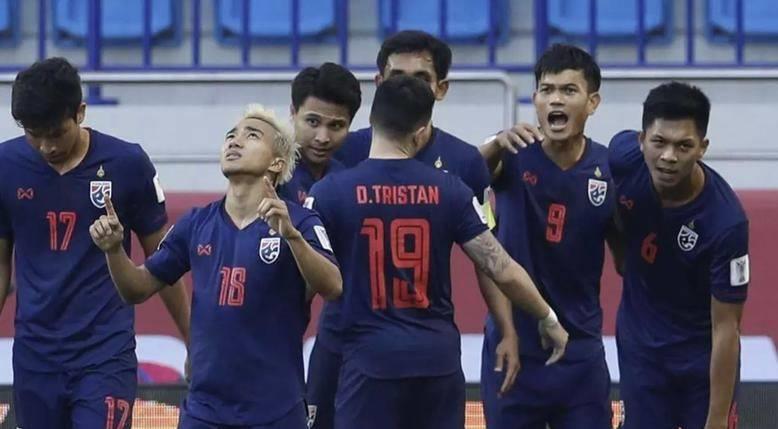 国足vs泰国直播完整视频，一场让人心跳加速的熬夜回忆