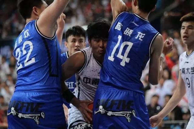 台湾vs浙江篮球直播视频,一场跨越海峡的球同存异 台湾vs浙江篮球直播视频,一场跨越海峡的球同存异